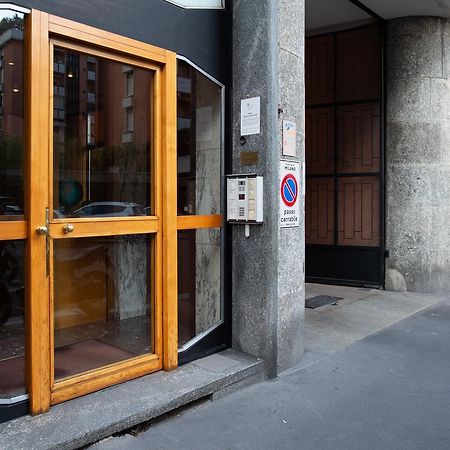 Aparthotel Porta Nuova Милан Экстерьер фото
